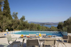 Villas Harriet - With Sea View and near the sea